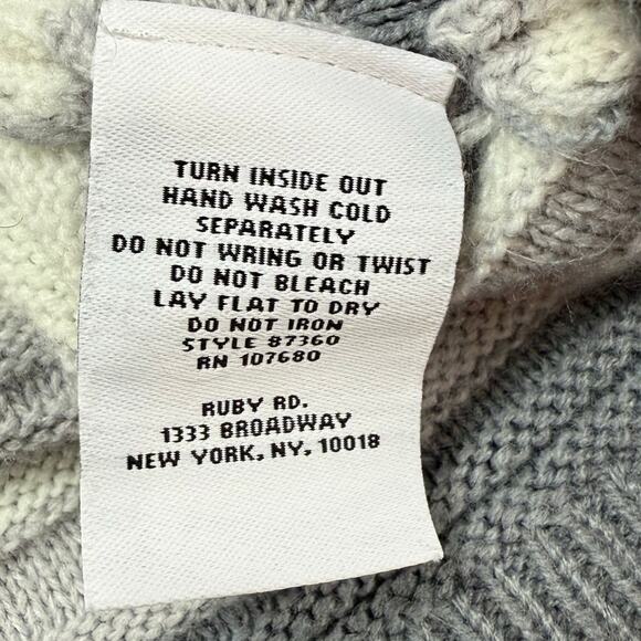 Ruby Rd. Petite Turtle neck Mid-Sleeve Sweater Women's‎ Size PL Gray White Knit - Picture 8 of 10